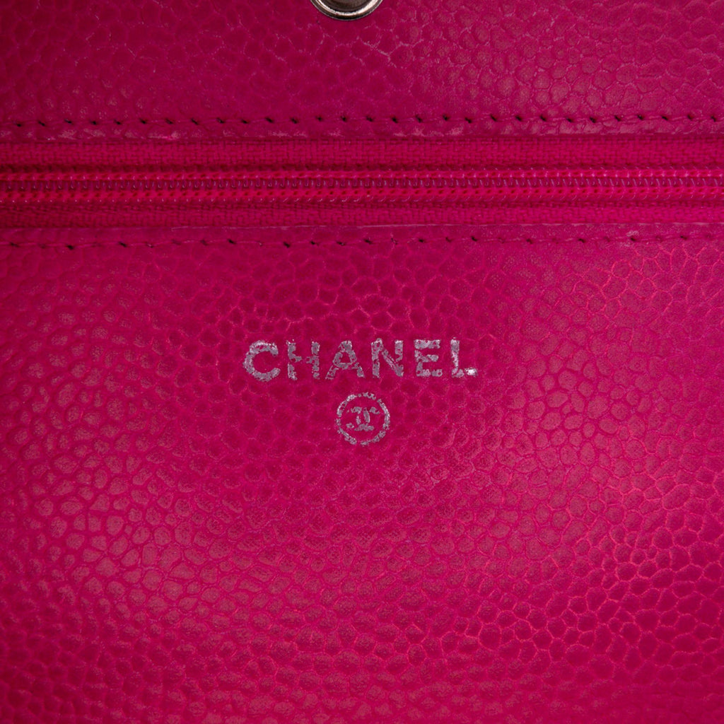 Chanel Classic Caviar Wallet On Chain