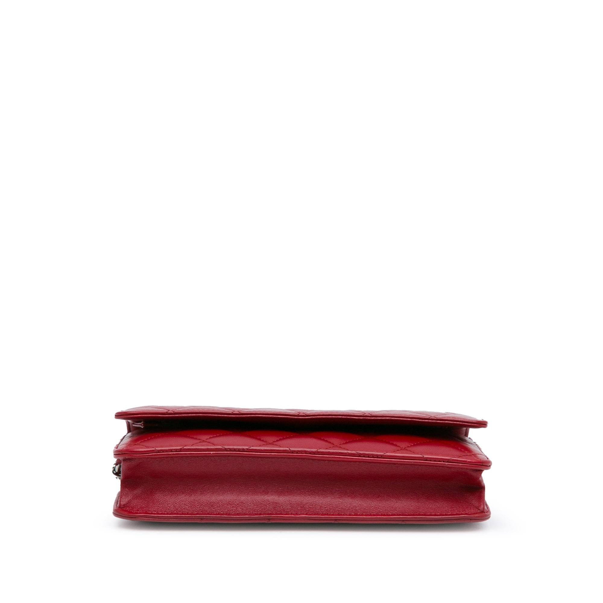 Chanel Classic Lambskin Wallet on Chain (SHG-9jdyPo)