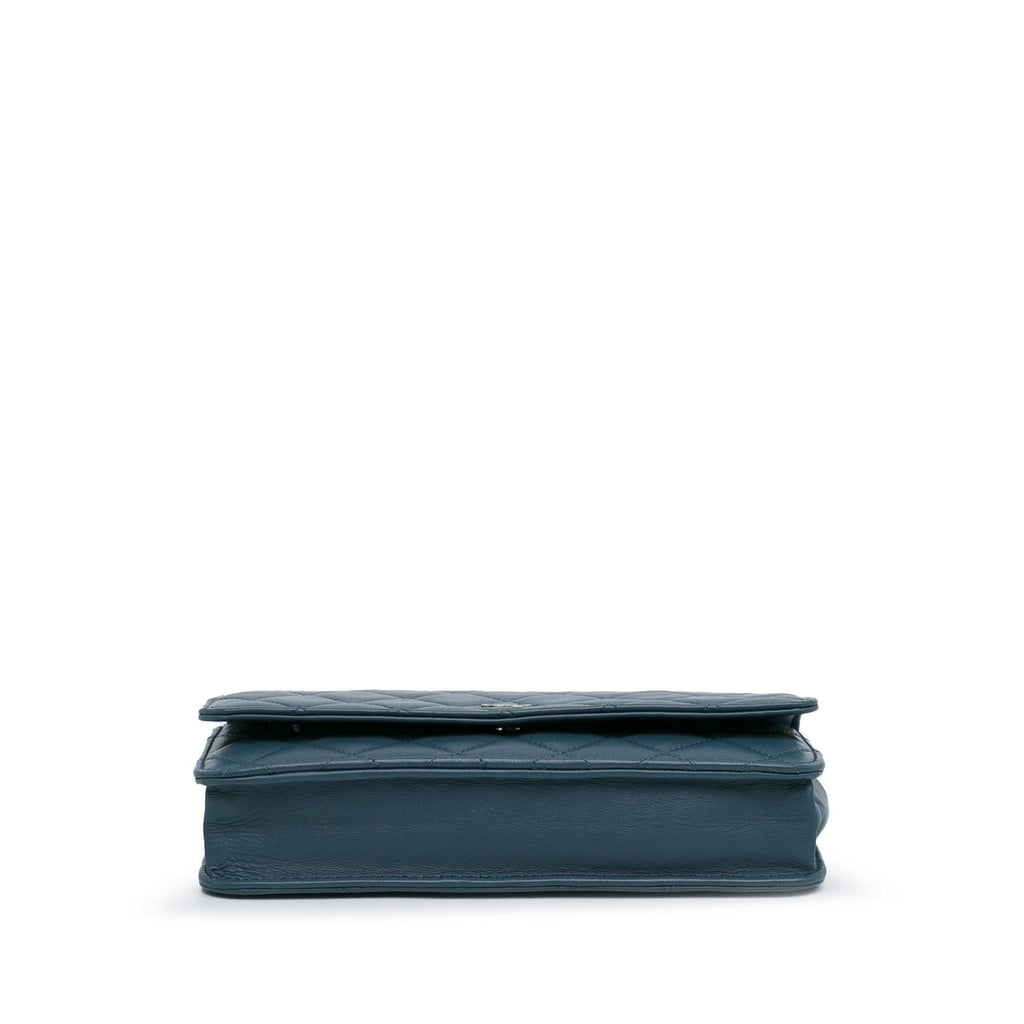 Chanel Classic Lambskin Wallet on Chain (SHG-fxeulc)