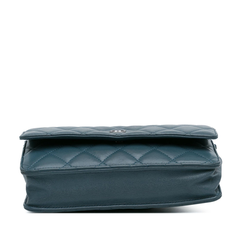 Chanel Classic Lambskin Wallet on Chain (SHG-gkuHIv)