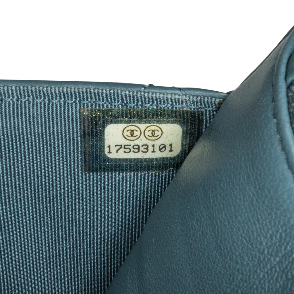 Chanel Classic Lambskin Wallet on Chain (SHG-gkuHIv)