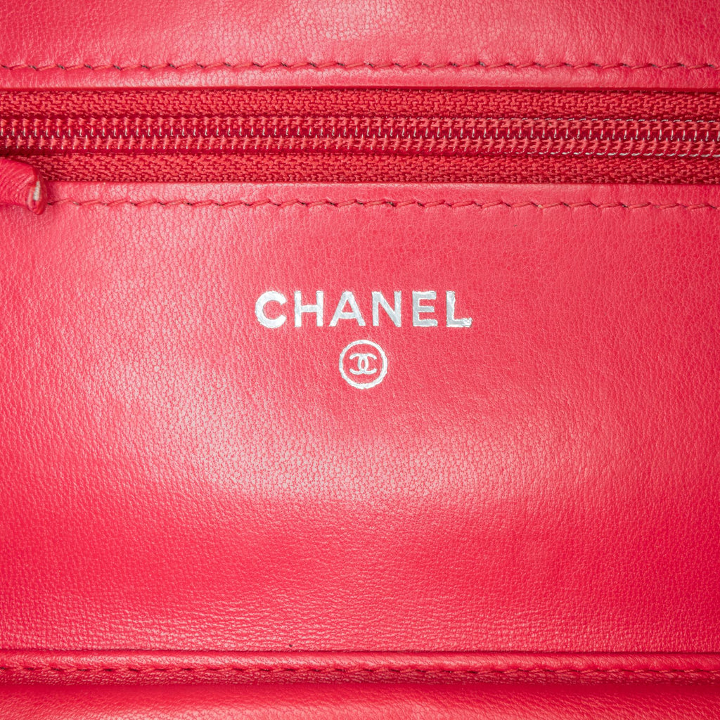 Chanel Classic Lambskin Wallet on Chain (SHG-mYutfq)
