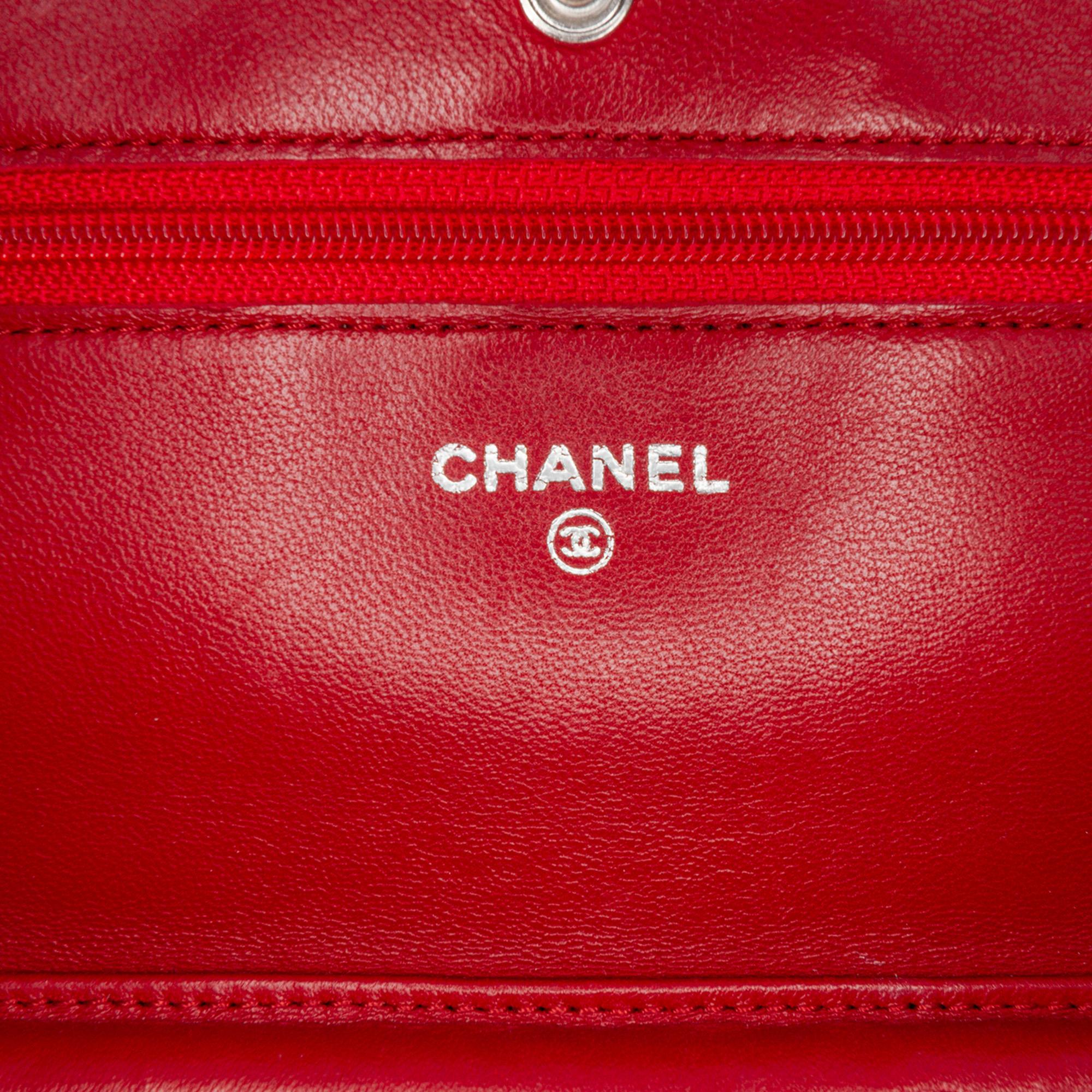 Chanel Classic Lambskin Wallet on Chain