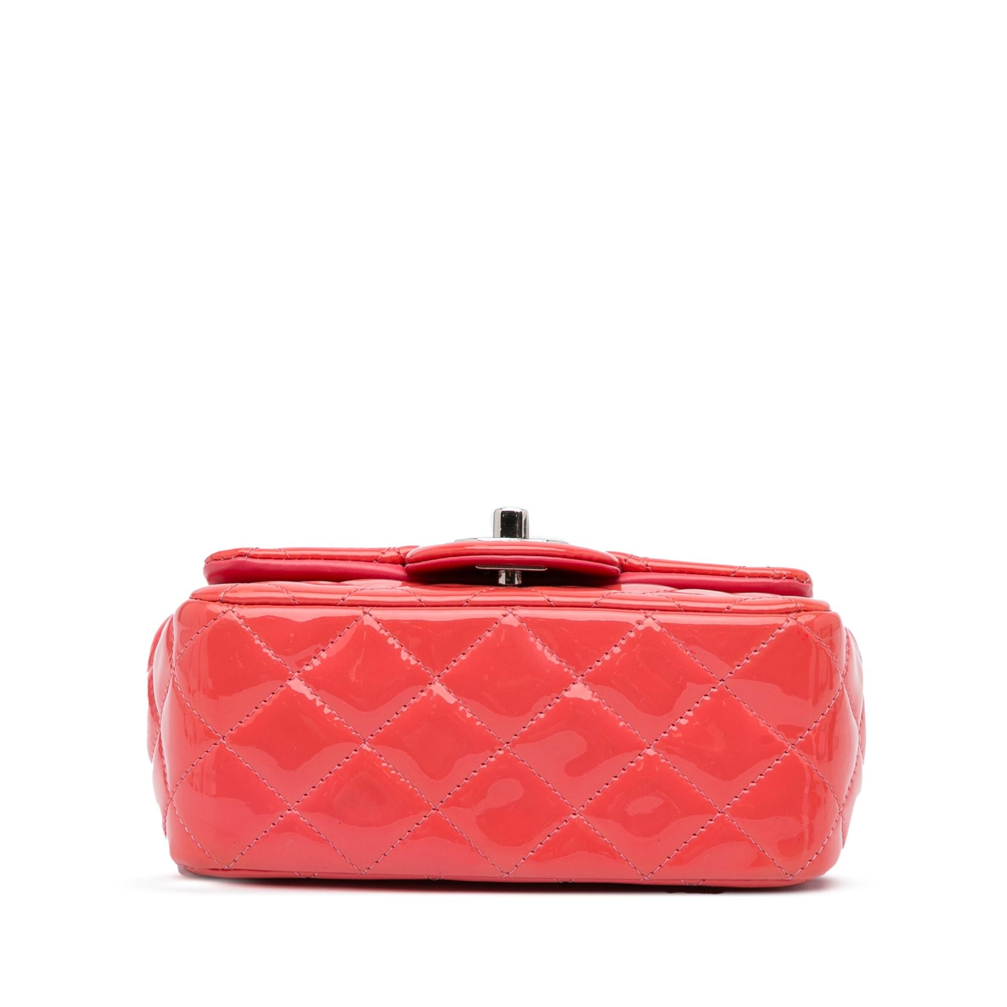 Chanel Classic Patent Single Flap (SHG-iFxa9n)