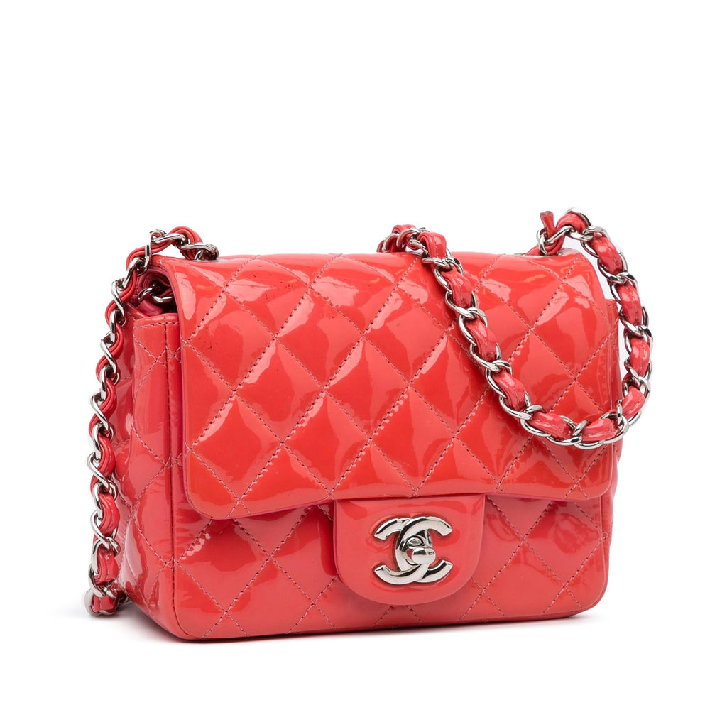 Chanel Classic Patent Single Flap (SHG-iFxa9n)