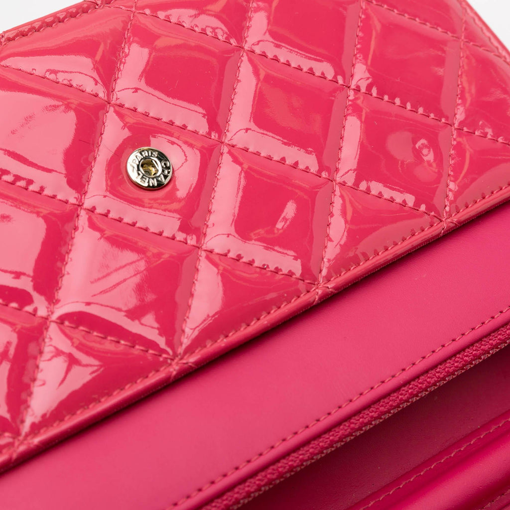 Chanel Classic Patent Wallet On Chain (SHG-A2wDHs)