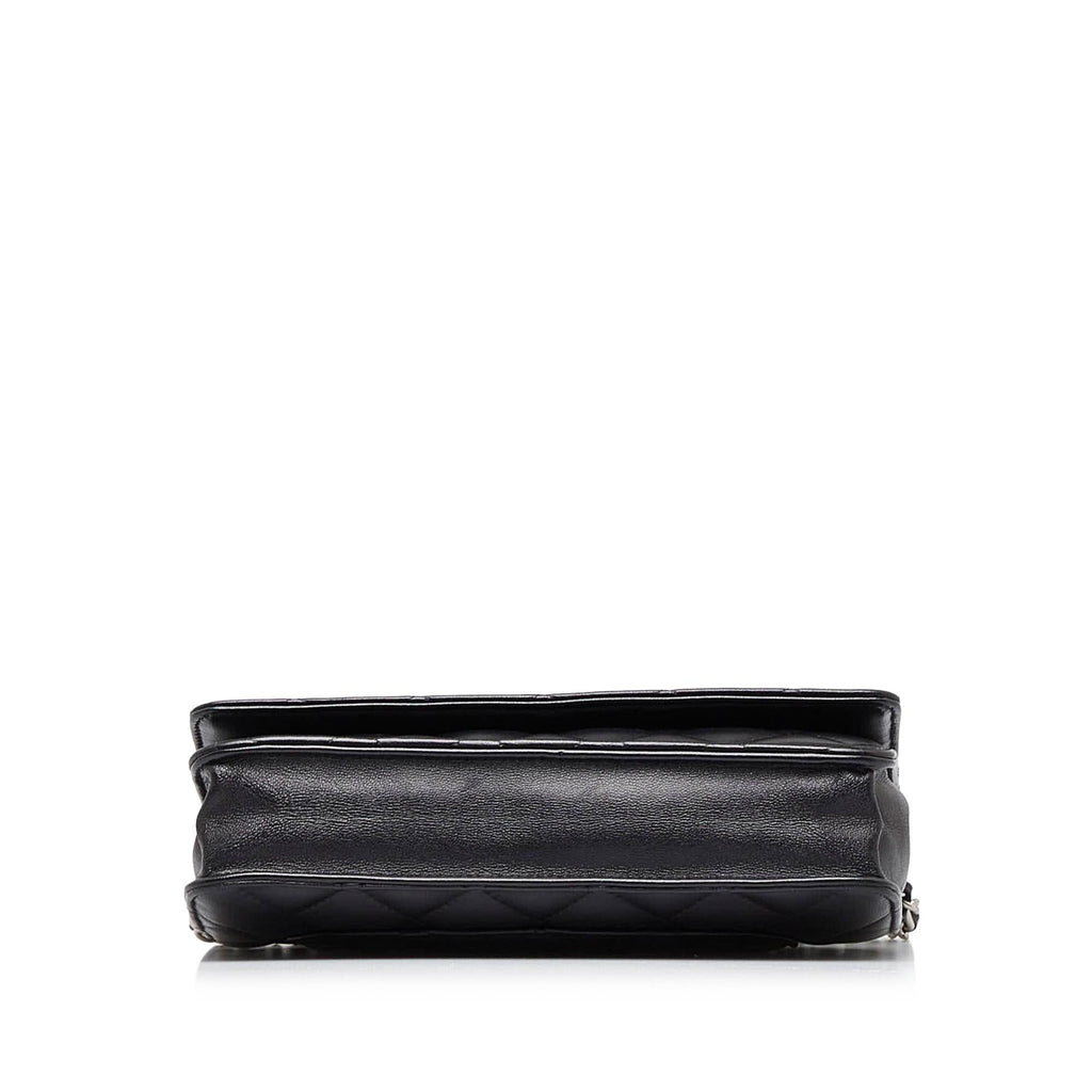 Chanel Classic Wallet on Chain (SHG-t2aF4Z)