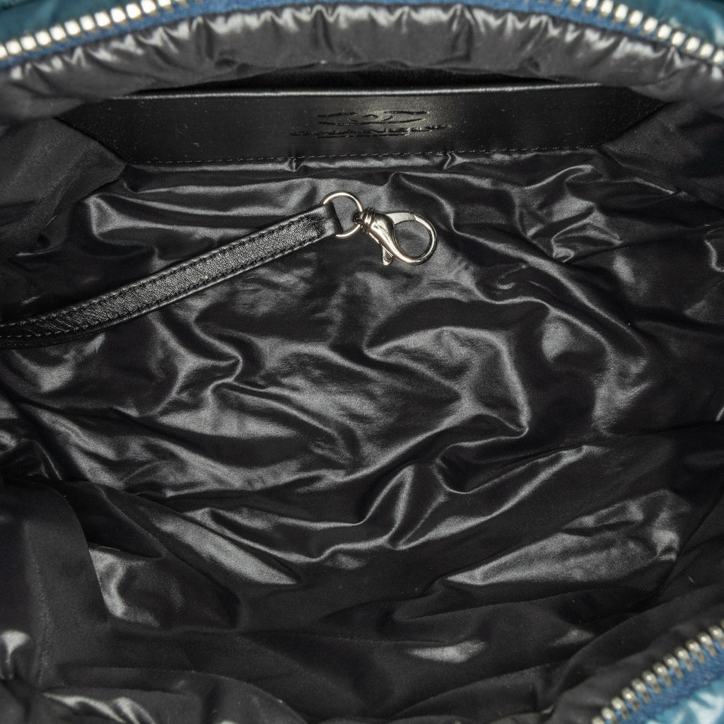Chanel Coco Cocoon Cosmetic Pouch (SHG-AC0BiJ)