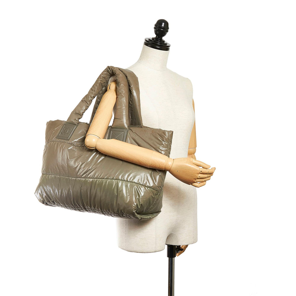 Chanel Cocoon Nylon Tote Bag (SHG-31316)