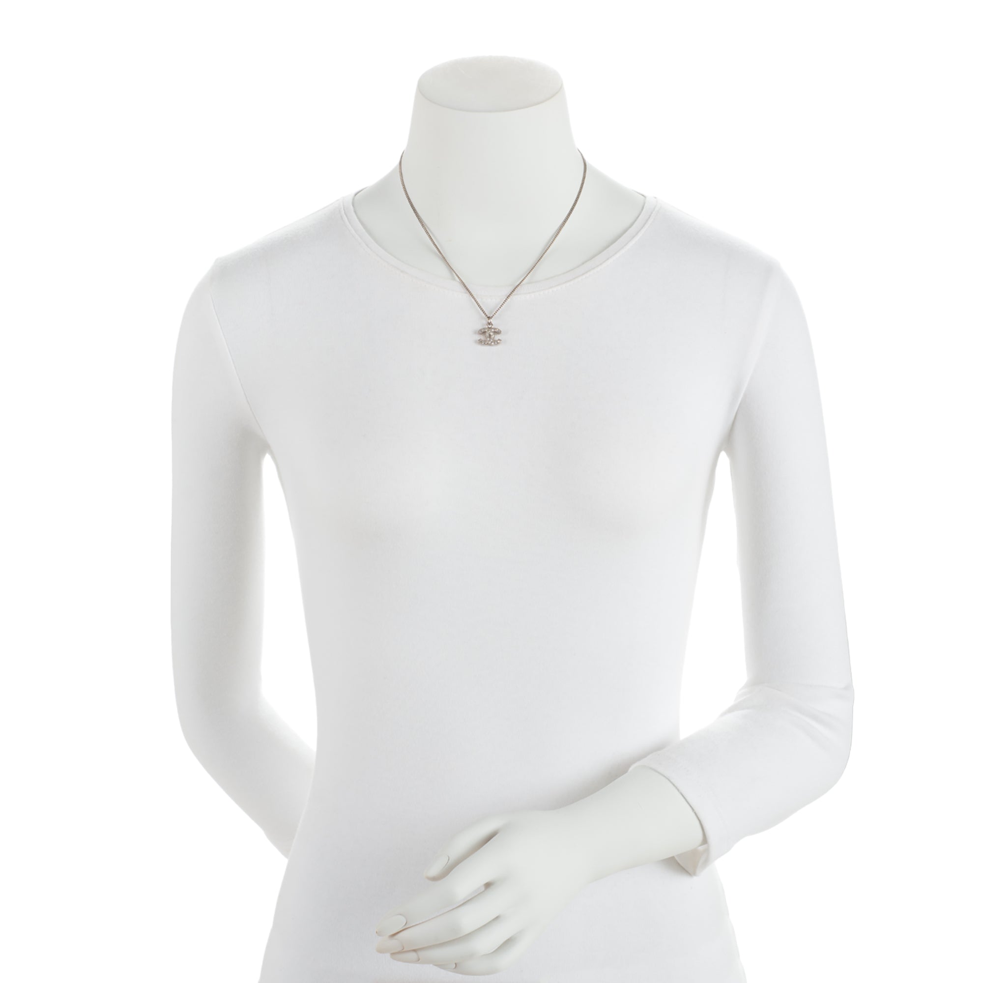 Chanel Crystal CC Pendant Necklace (SHF-WHgrmS)