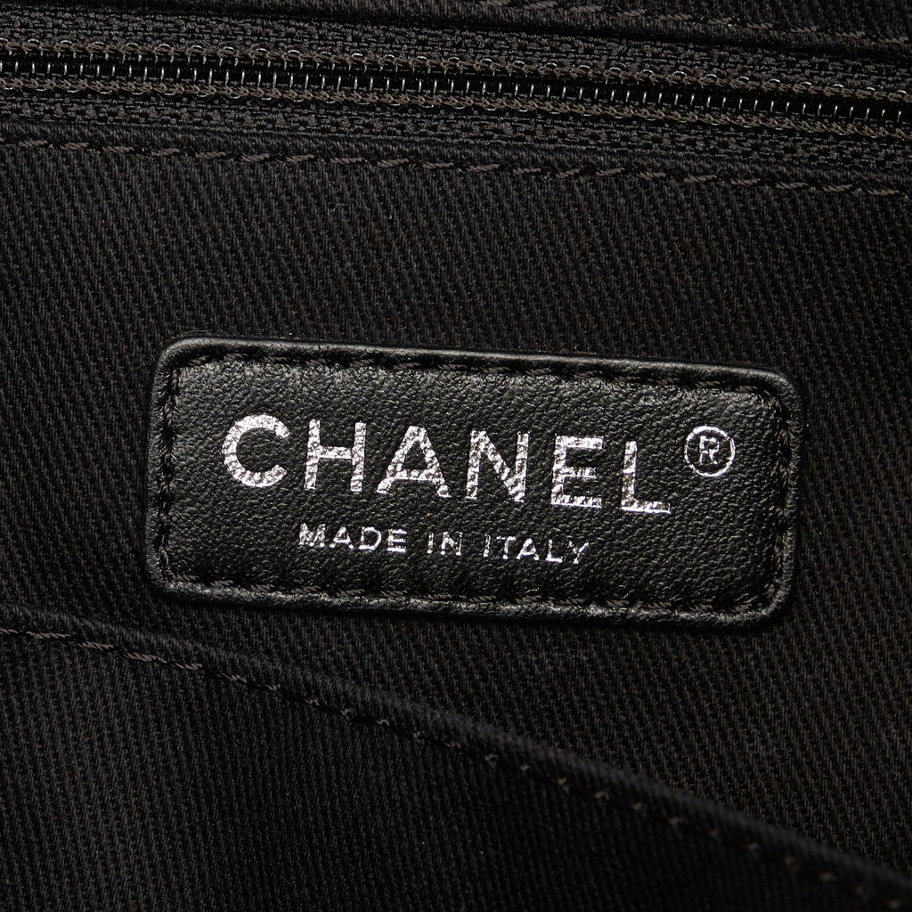 Chanel Deauville Tote Bag (SHG-URpfe4)