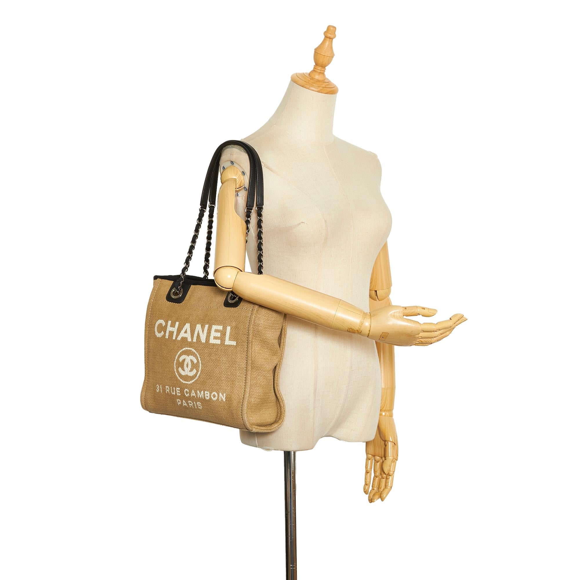 Chanel Deauville Tote Bag (SHG-URpfe4)