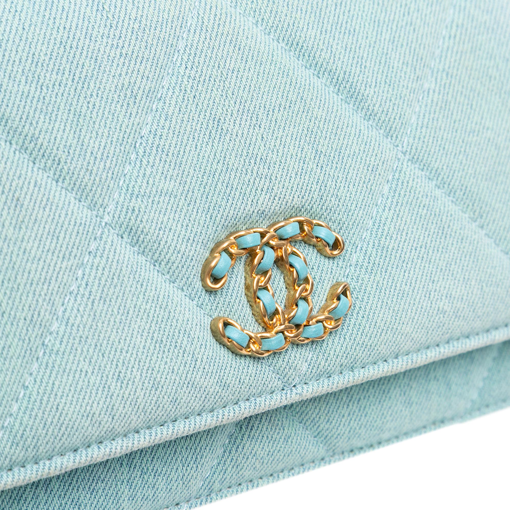 Chanel Denim 19 Wallet on Chain
