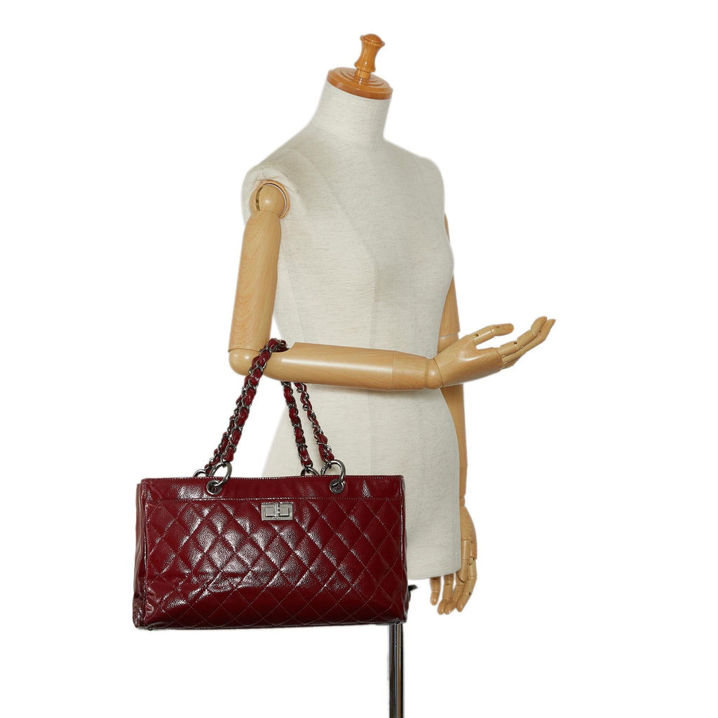Chanel Diamond Shine Reissue Tote (SHG-3qW0DZ)