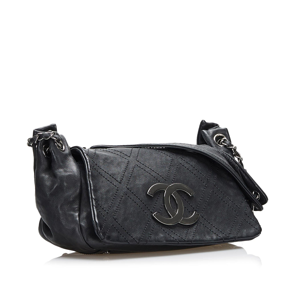Chanel Diamond Stitch Accordion Flap (SHG-B6Y3QK)