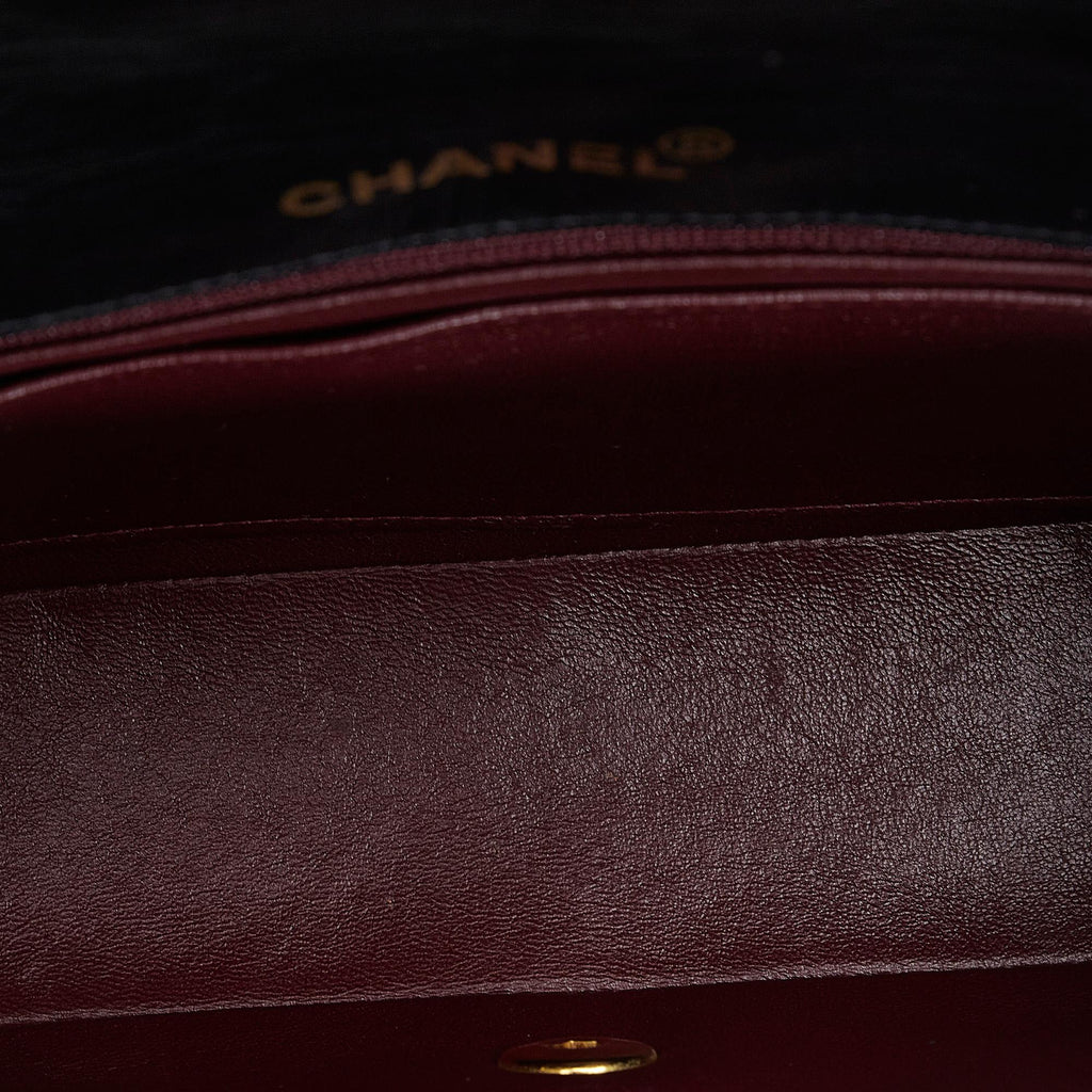 Chanel Diana Flap Crossbody Bag (SHG-hoYABn)