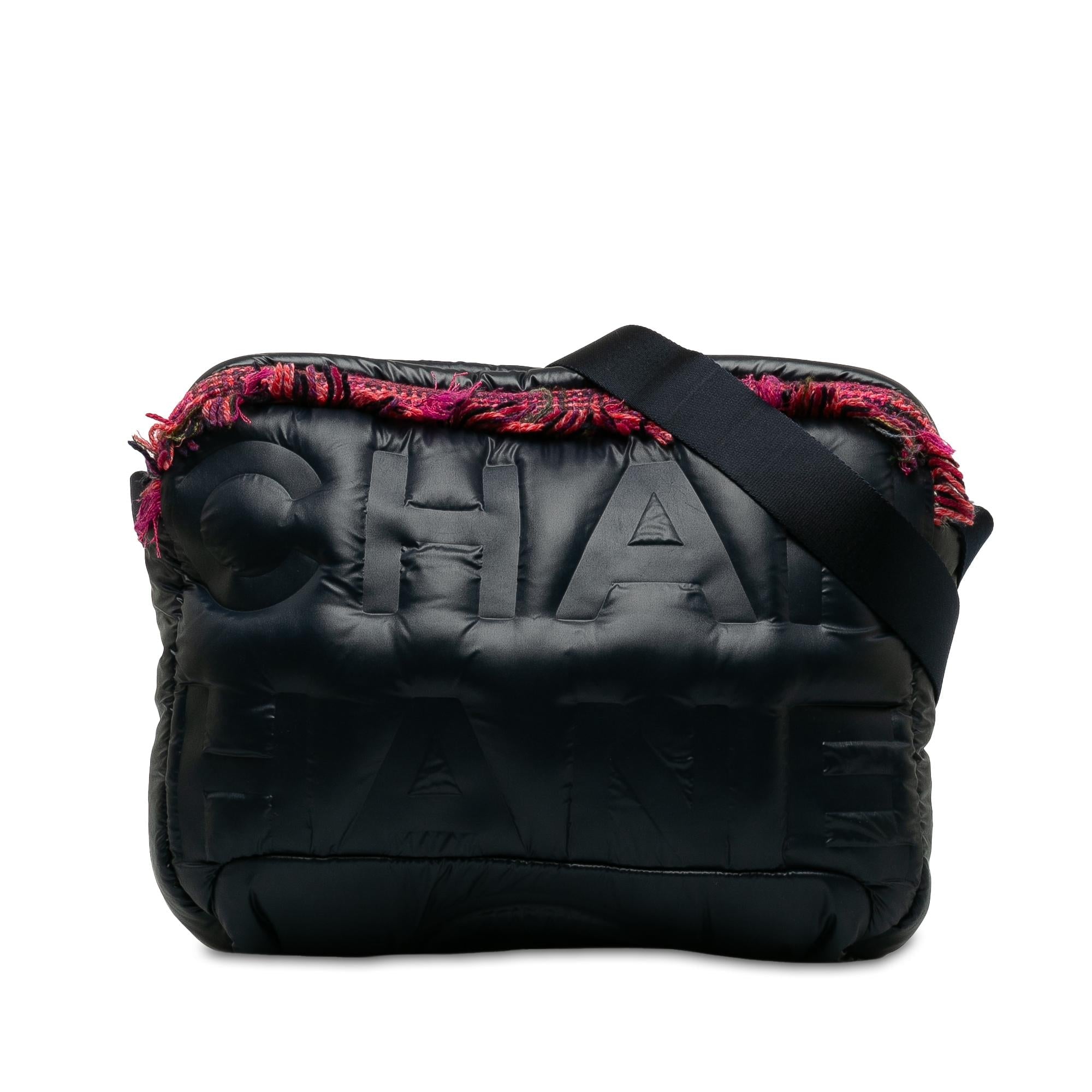 Chanel Doudoune Crossbody Bag (SHG-7ROZxM)