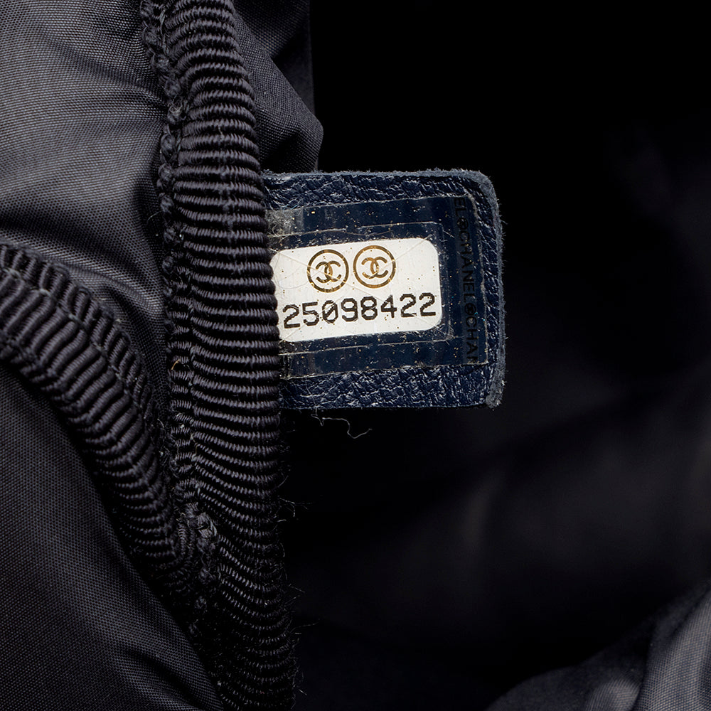 Chanel Embossed Nylon Logo Doudoune Large Backpack (SHF-17689)