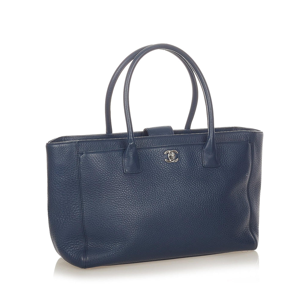 Chanel Executive Cerf Caviar Leather Tote Bag (SHG-25161)