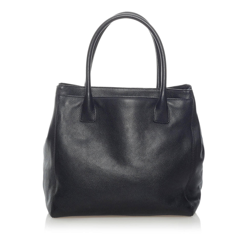 Chanel Executive Cerf Leather Handbag (SHG-33477)