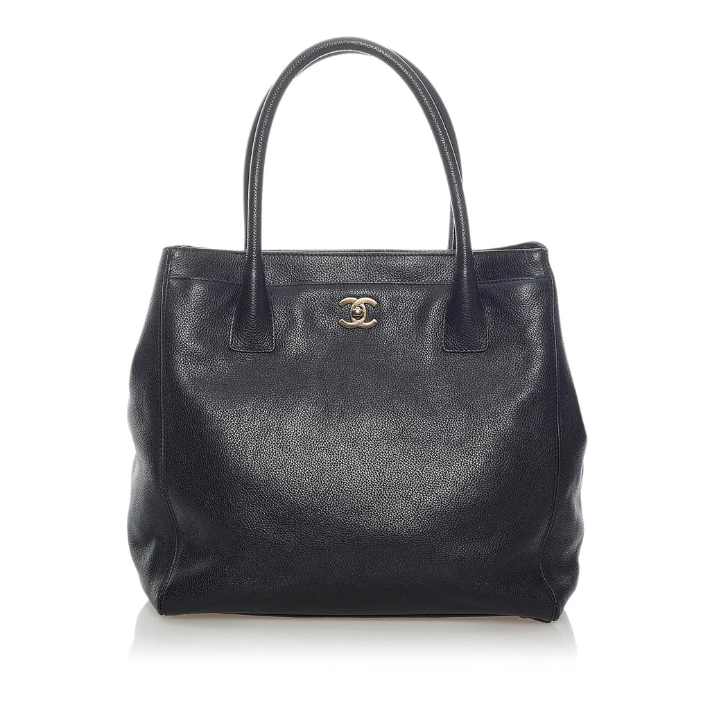 Chanel Executive Cerf Leather Handbag (SHG-33477)