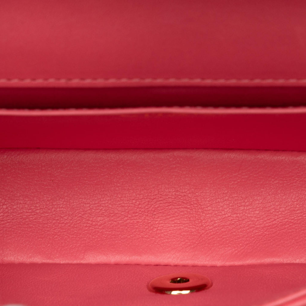 Chanel Extra Mini Lambskin V for Victory Flap (SHG-la8uiD)