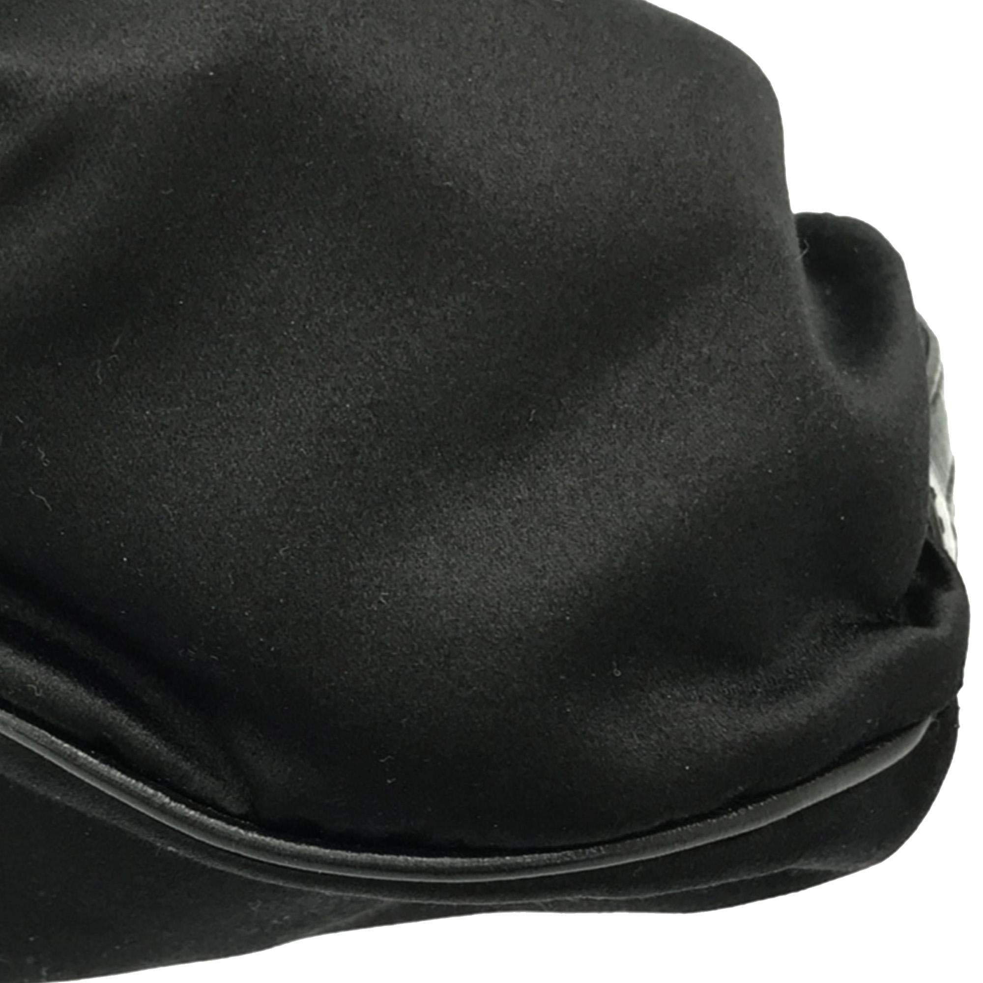 Chanel Four Leaf Clover Satin Clutch (SHG-3eDRCJ)