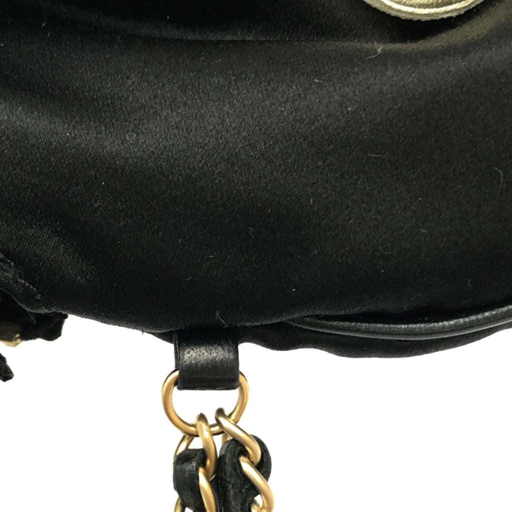 Chanel Four Leaf Clover Satin Clutch (SHG-3eDRCJ)