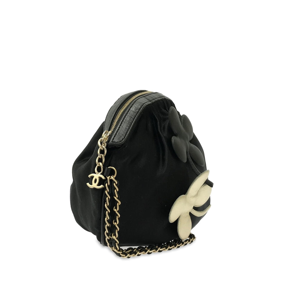 Chanel Four Leaf Clover Satin Clutch (SHG-3eDRCJ)