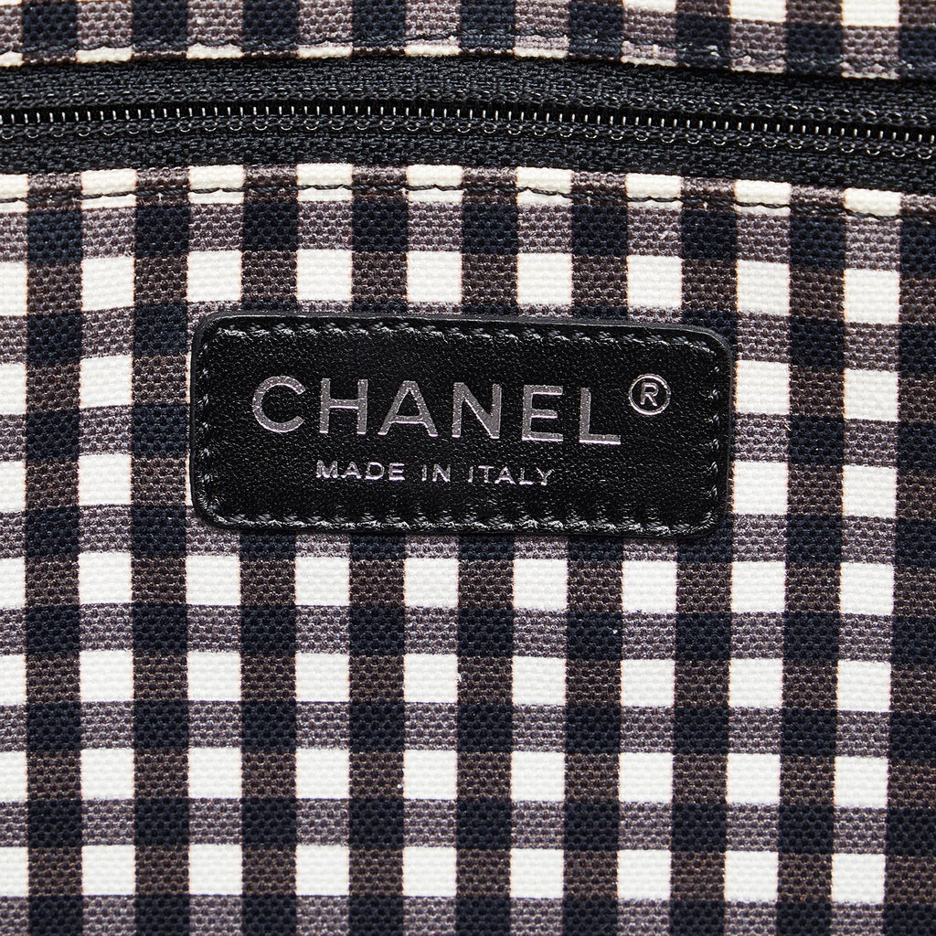Chanel Gingham XXL Tote (SHG-FDvtAx)
