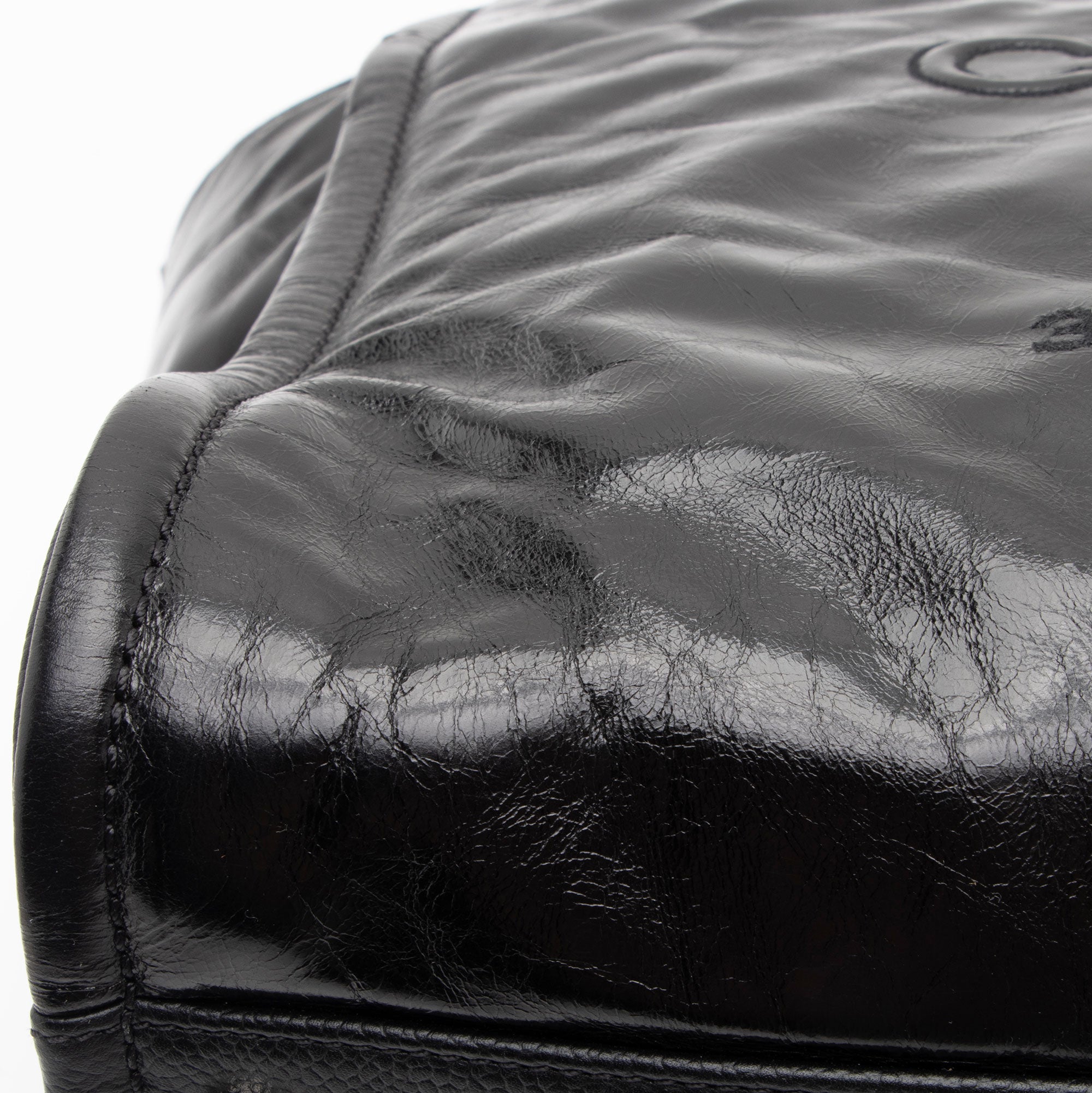 Chanel Glazed Calfskin Deauville Medium Tote (SHF-7Lzvto)