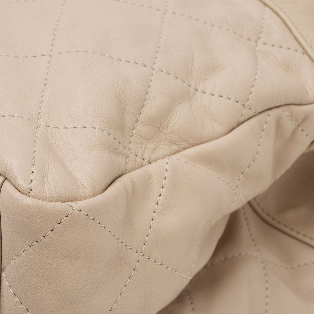 Chanel Glazed Calfskin In the Mix Small Tote (SHF-IzIEIo)