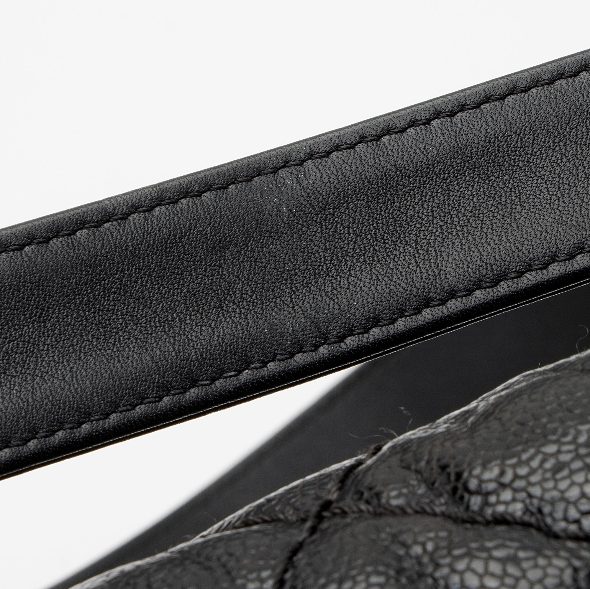 Chanel Glazed Caviar Coco Pleats Messenger Bag (SHF-KGhO50)