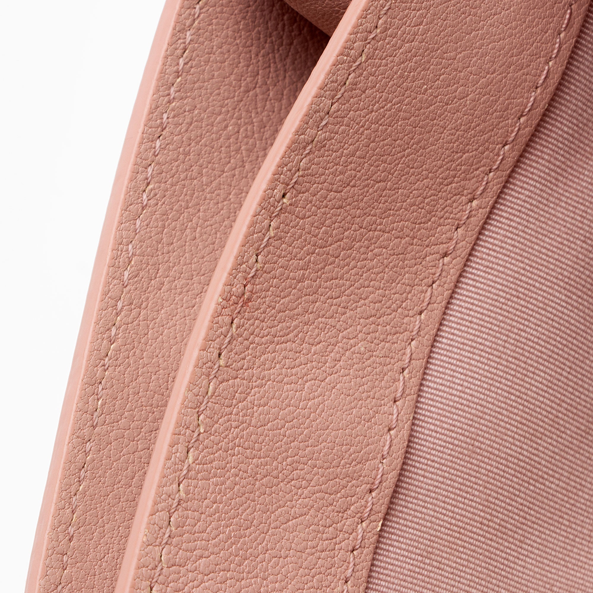 Chanel Goatskin CC Box Flap Bag (SHF-3UcdU5)