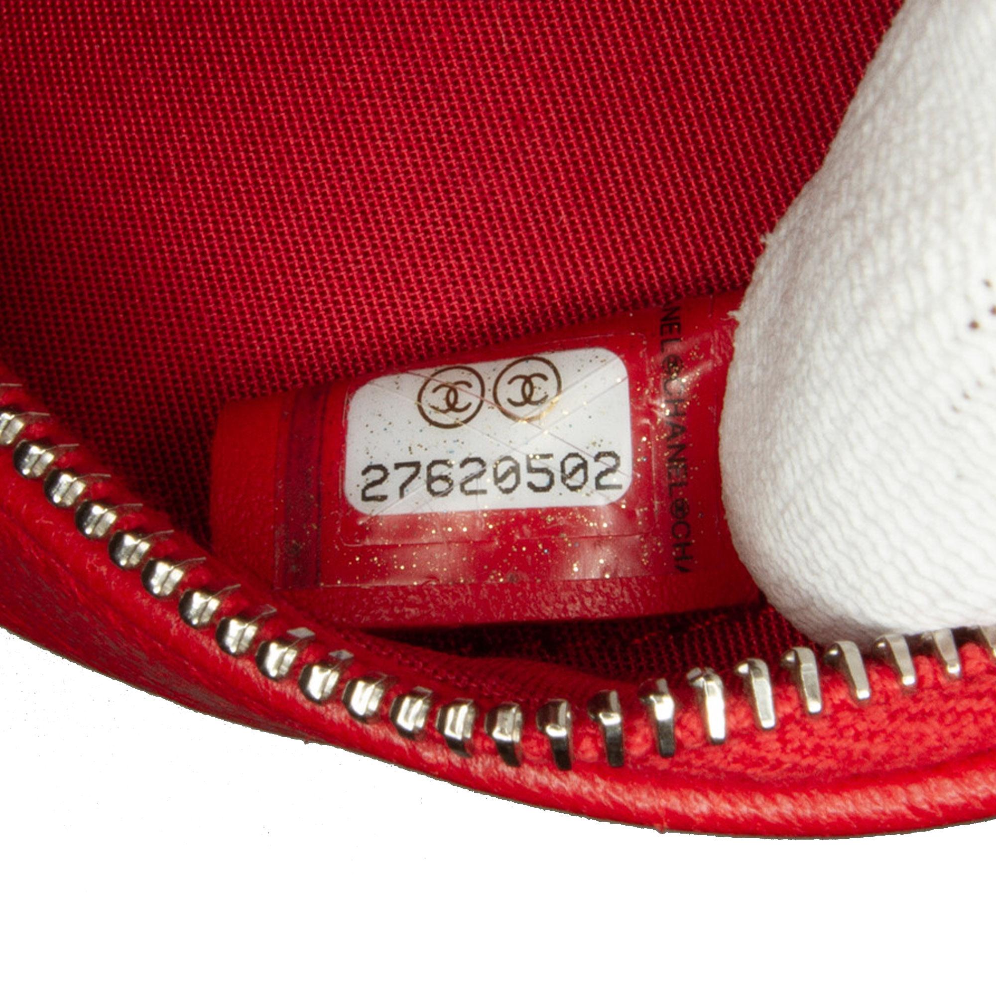 Chanel Goatskin Camellia Round Crossbody (SHG-CAN8CG)