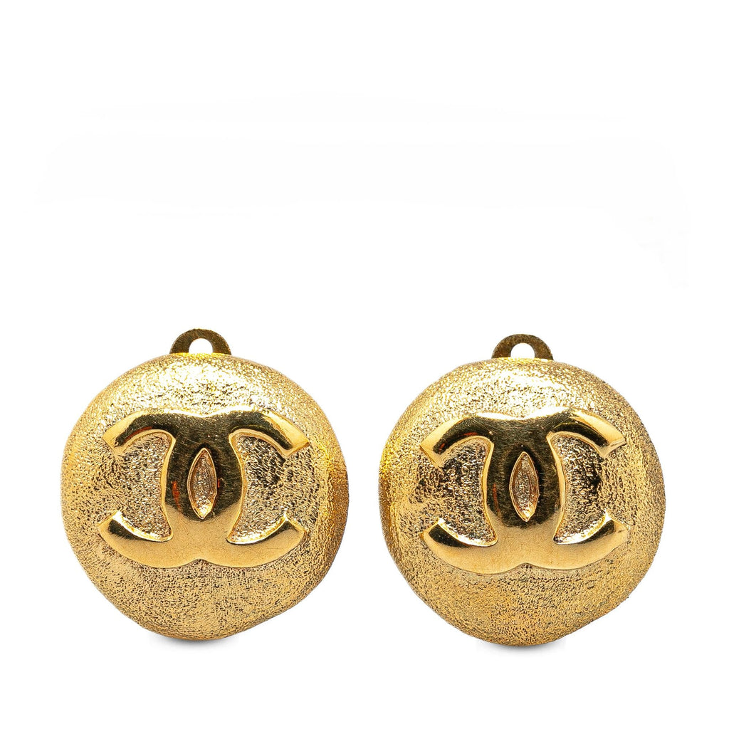 Chanel Gold Plated CC Clip On Earrings (SHG-h09o9s)