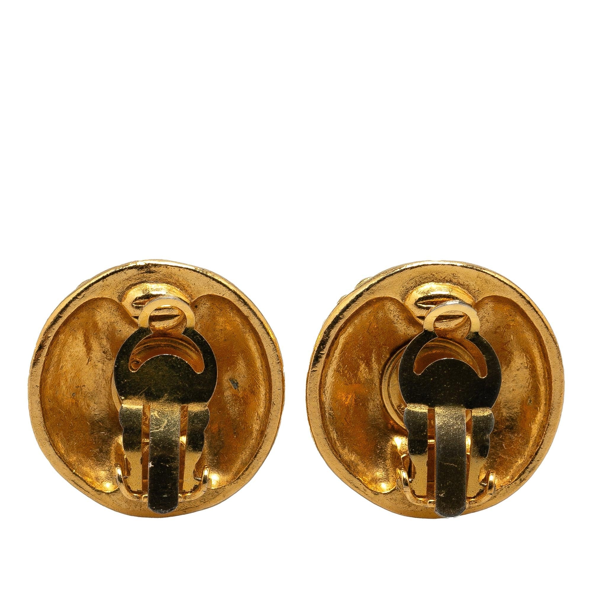 Chanel Gold Plated CC Clip On Earrings (SHG-Y3L2b0)
