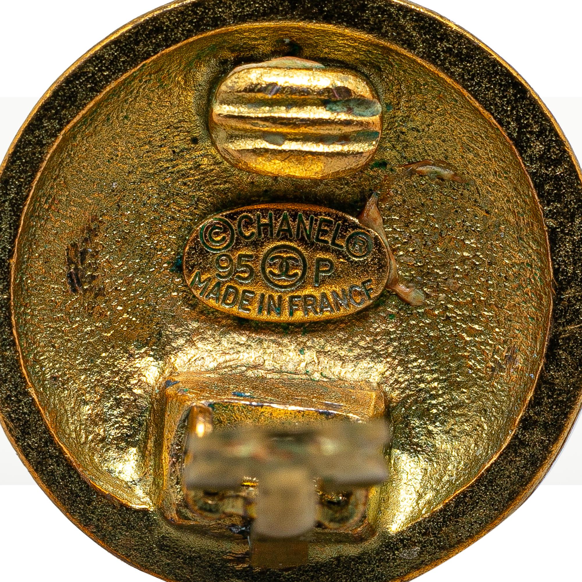 Chanel Gold Plated CC Clip On Earrings (SHG-3HNCUs)