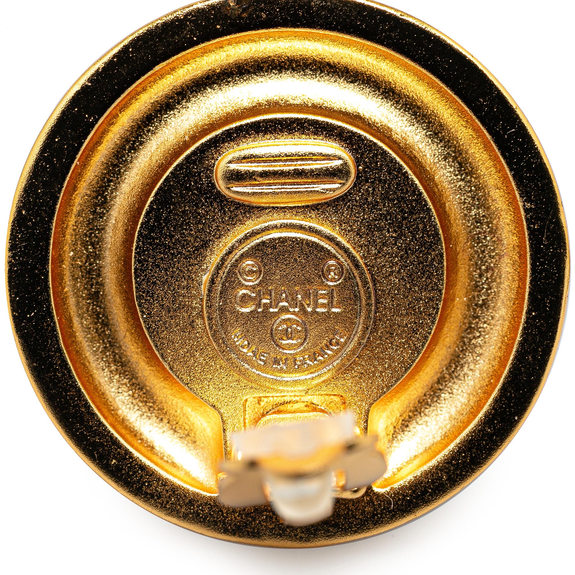 Chanel Gold Plated CC Faux Pearl Clip on Earrings (SHG-ziw21R)