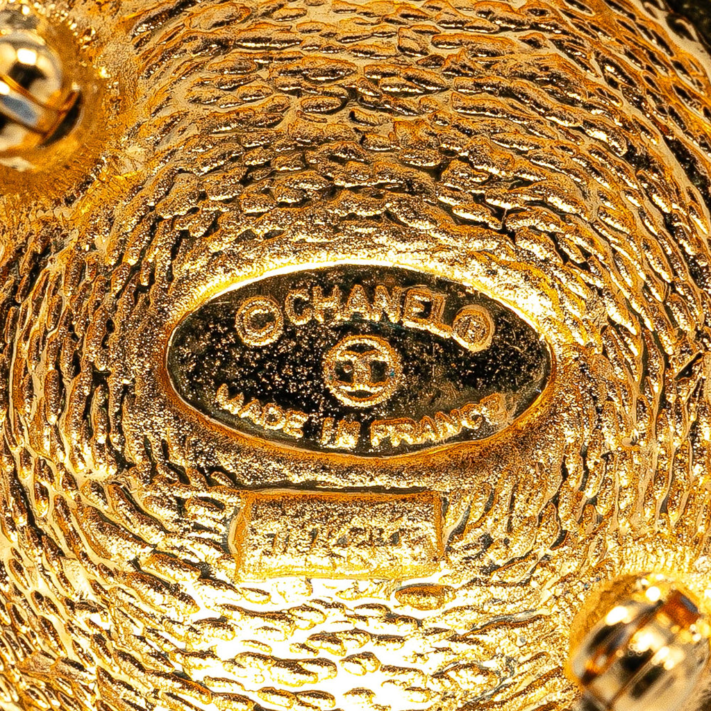 Chanel Gold Plated CC Quilted Brooch (SHG-YLtXGY)