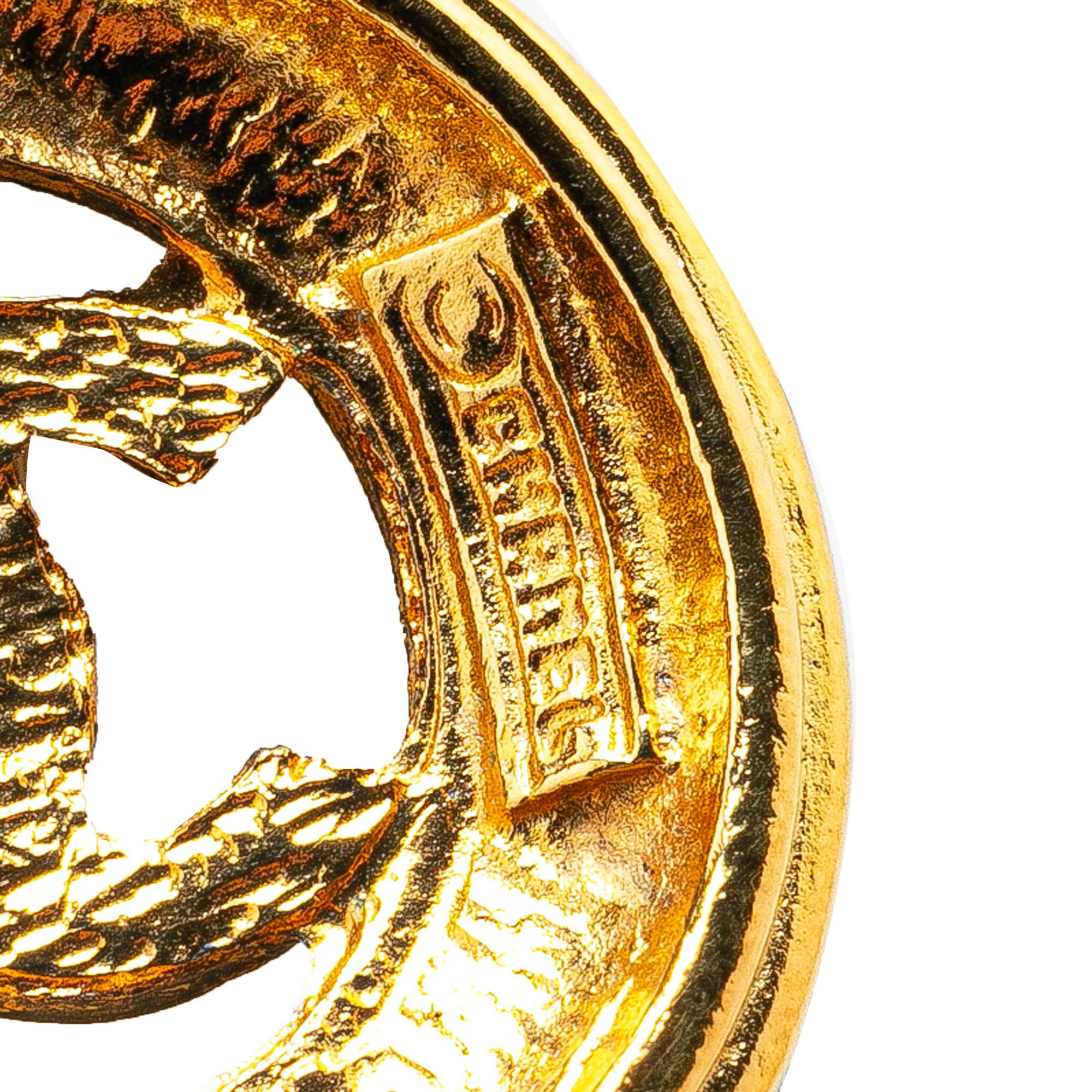 Chanel Gold Plated CC Round Pendant Necklace
