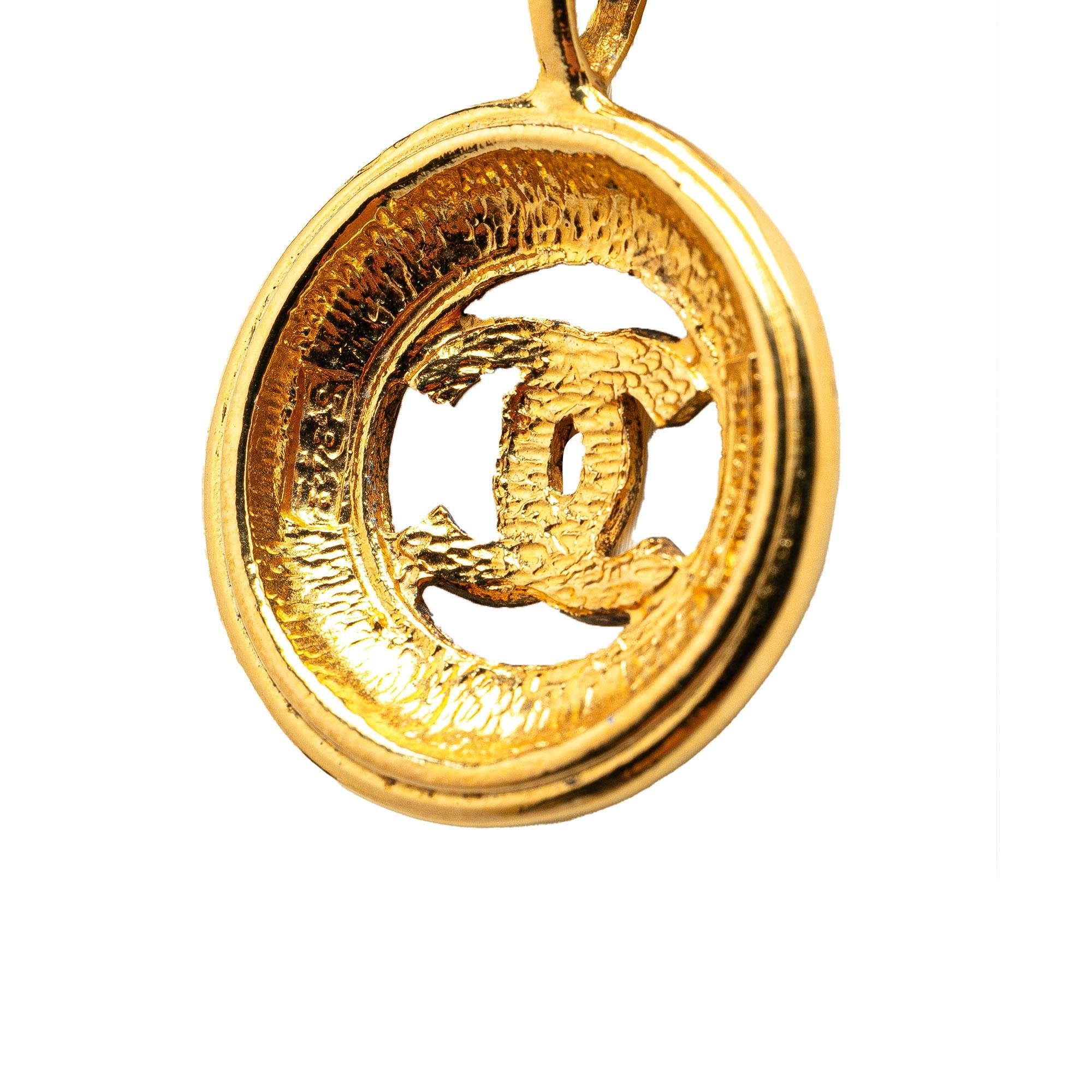 Chanel Gold Plated CC Round Pendant Necklace