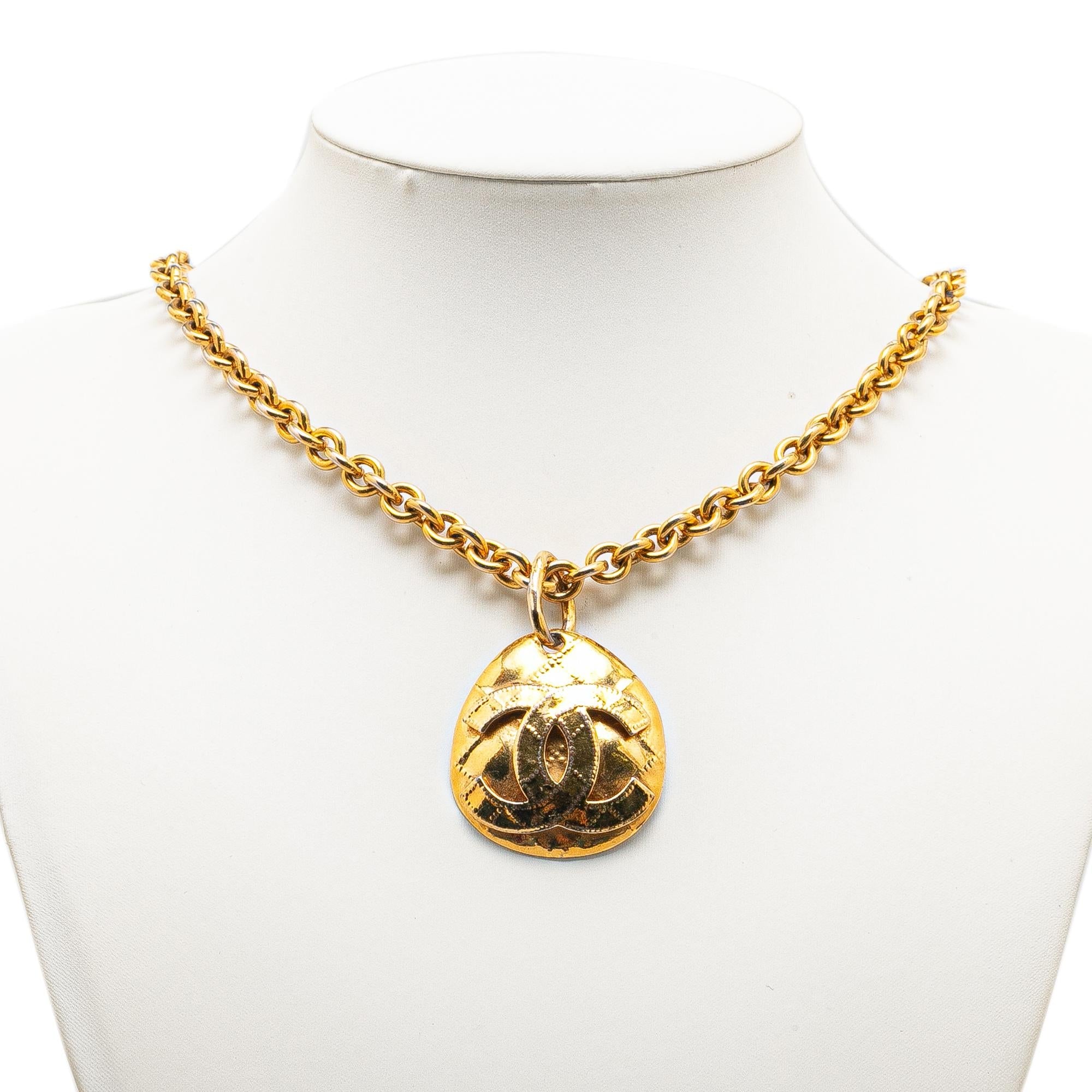 Chanel Gold Plated CC Round Pendant Necklace