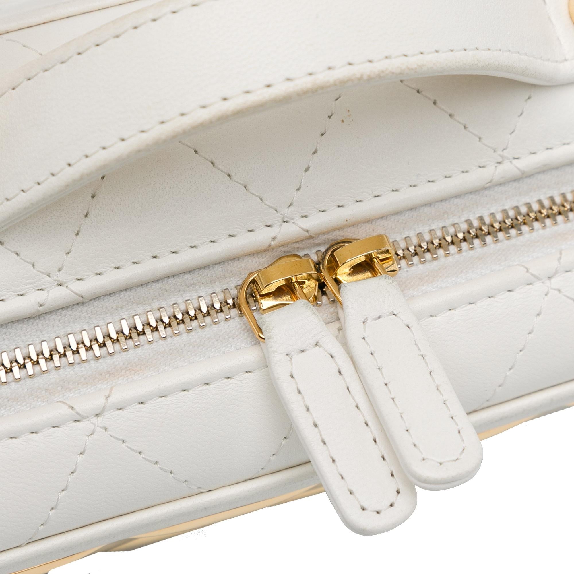 Chanel Golden Plate Vanity Case (SHG-B4IXoj)