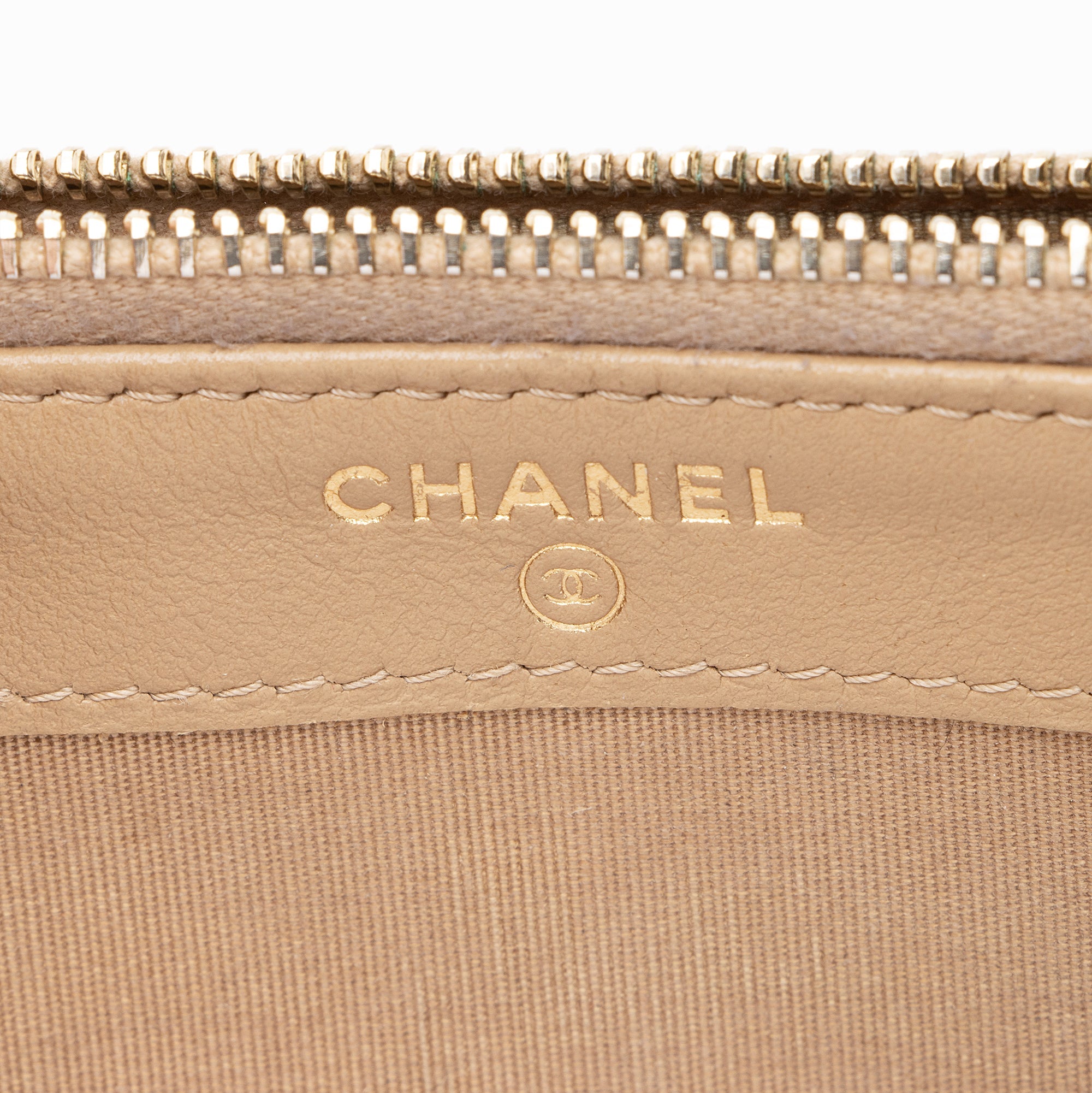 Chanel Grained Calfskin CC Filigree Clutch with Chain (SHF-22656)