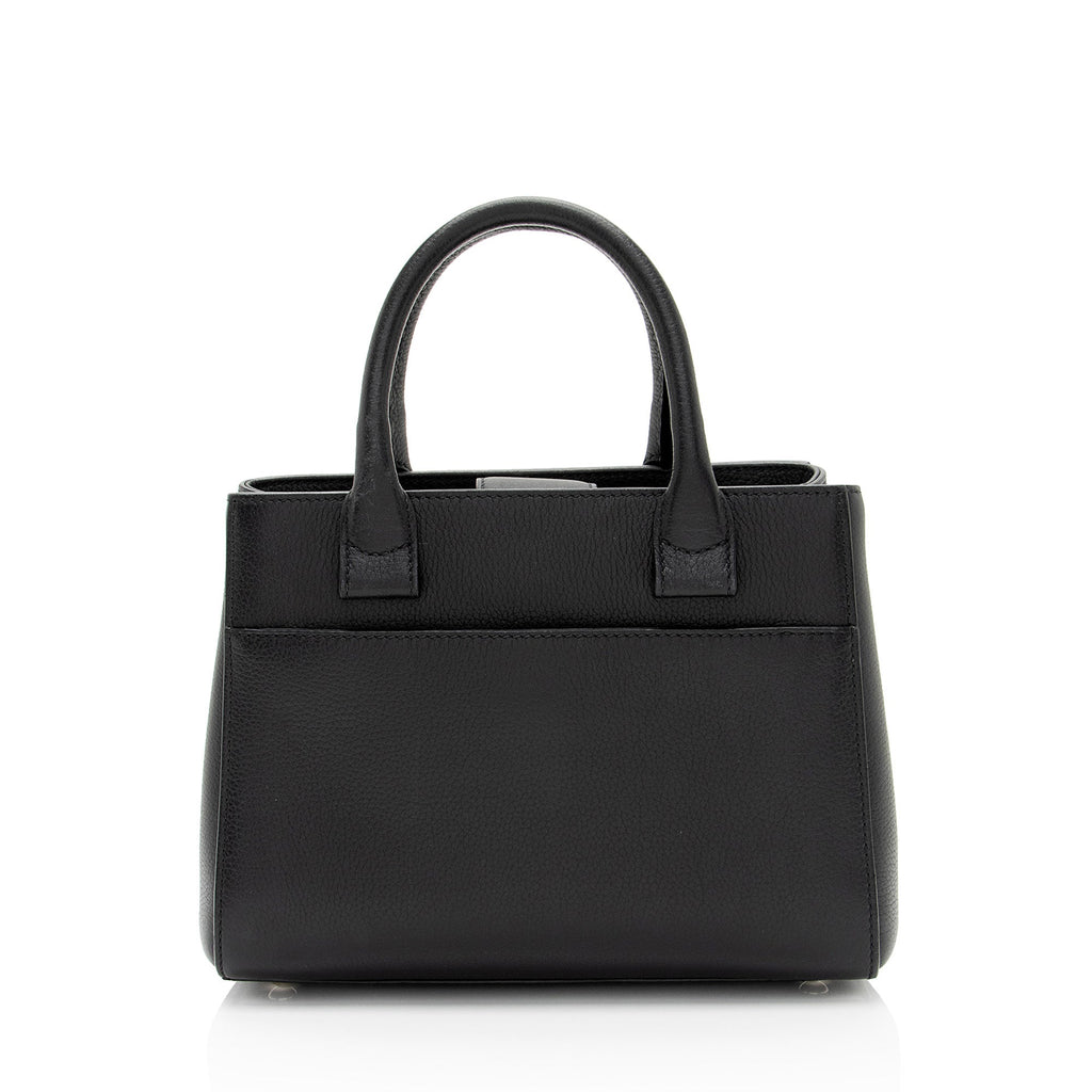 Chanel Grained Calfskin Executive Mini Shopper Tote (SHF-sRxeUb)