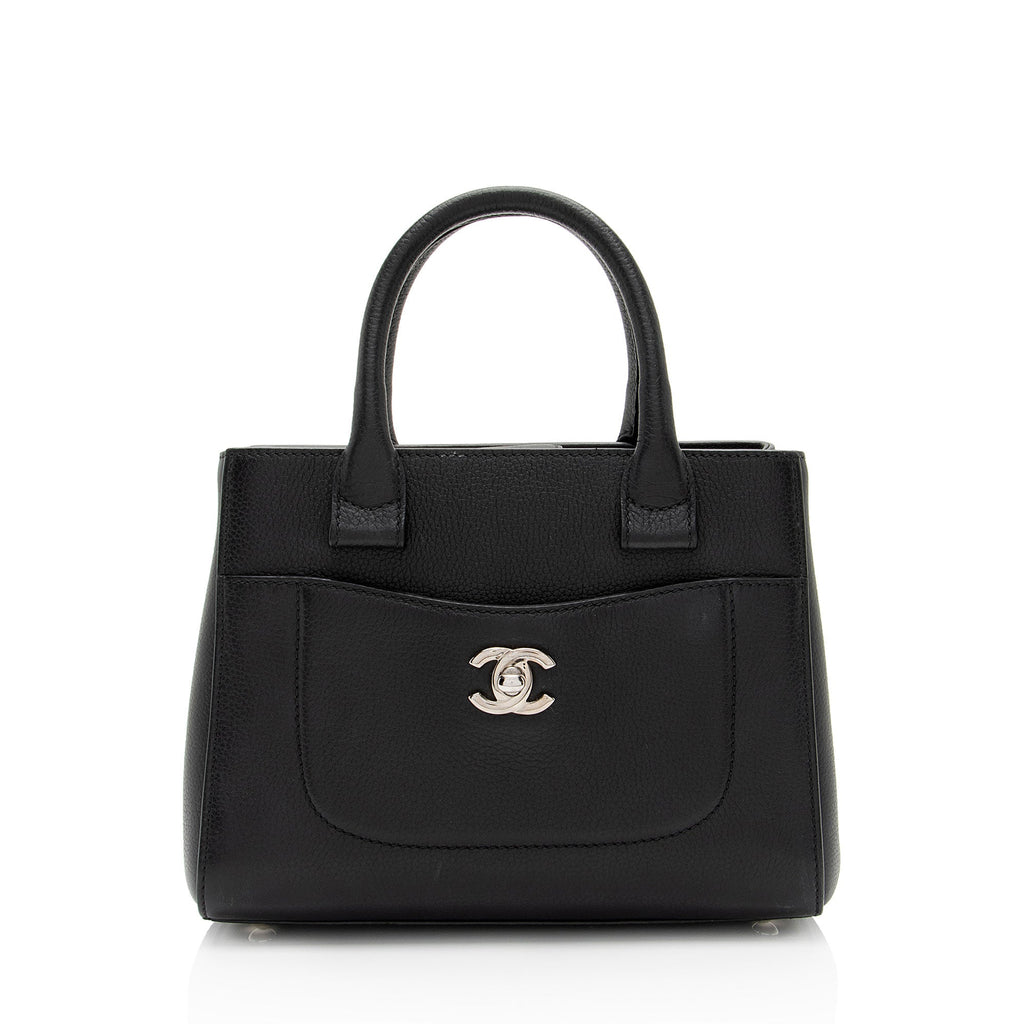 Chanel Grained Calfskin Executive Mini Shopper Tote (SHF-sRxeUb)