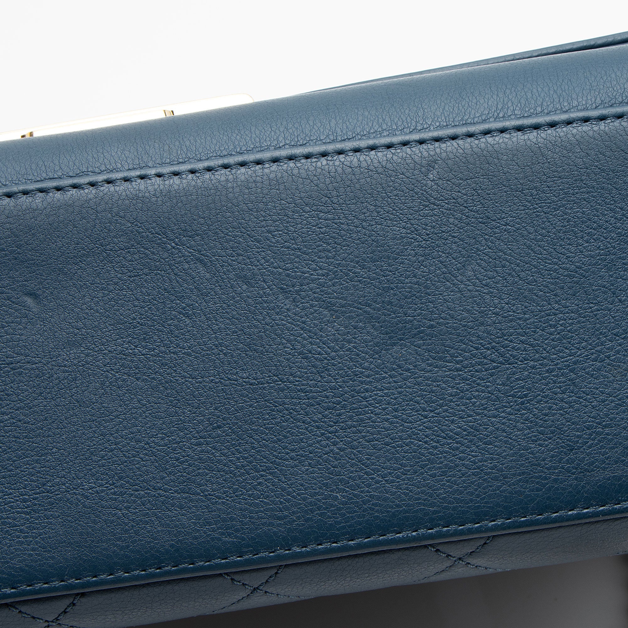 Chanel Grained Calfskin Label Click Large Shoulder Bag (SHF-vwMSPi)