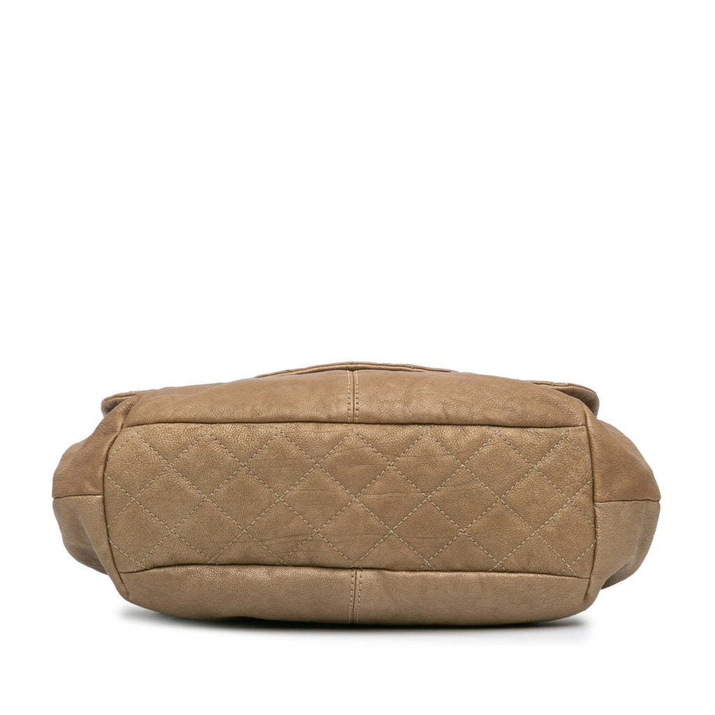Chanel Grained Metallic Calfskin Trianon Messenger Flap