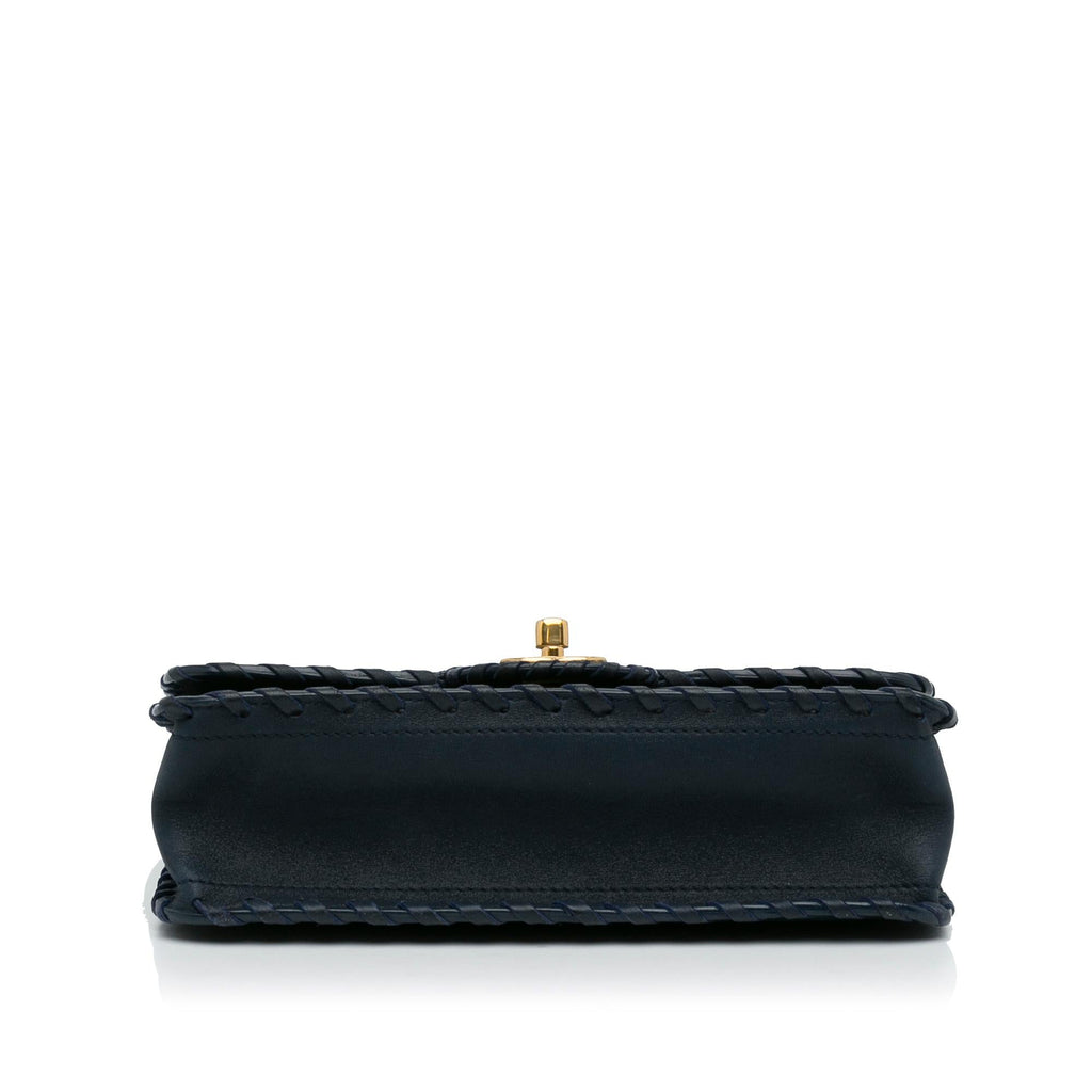 Chanel Happy Stitch Flap Bag (SHG-NgJFyu)